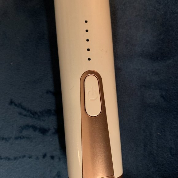 T3 Rose Gold Hair Curling Irons - VAULT ($1100 Value) - Picture 10 of 15